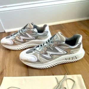 Valentino paneled silver/white sneakers with silver leather laces retail $890